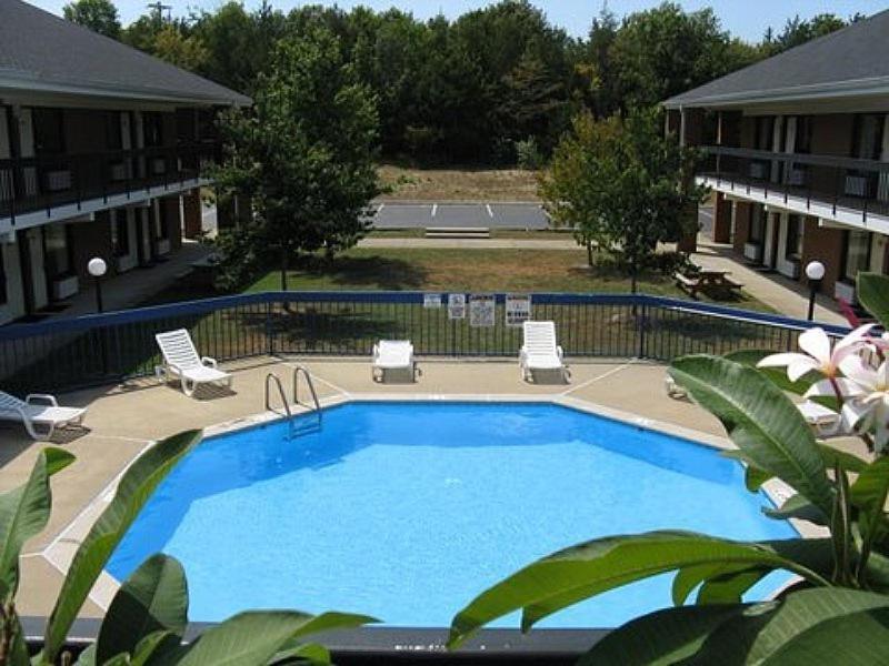 Walking Horse Lodge Lewisburg Exterior photo
